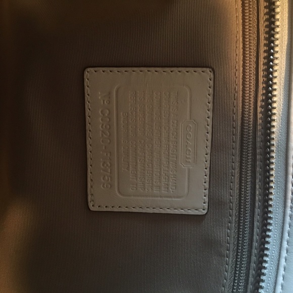 Coach Purse White - Great Condition - Picture 4 of 4