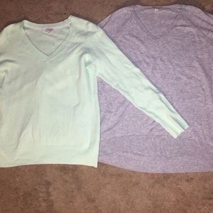 2 Gap V- Neck sweaters