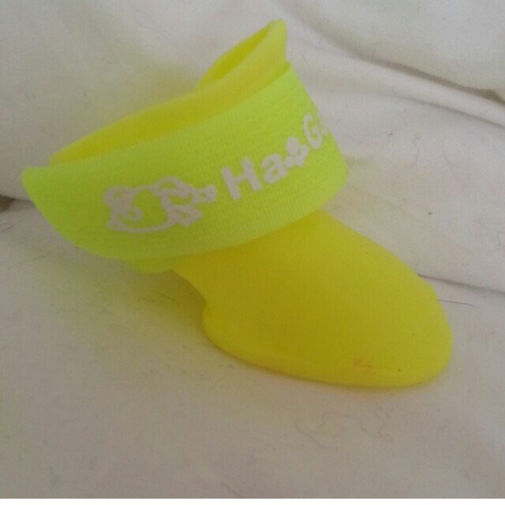 Rain boots for dog