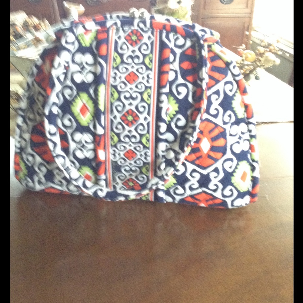 Vera Bradley kiss lock handbag