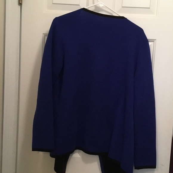 Cardigan - Picture 4 of 4