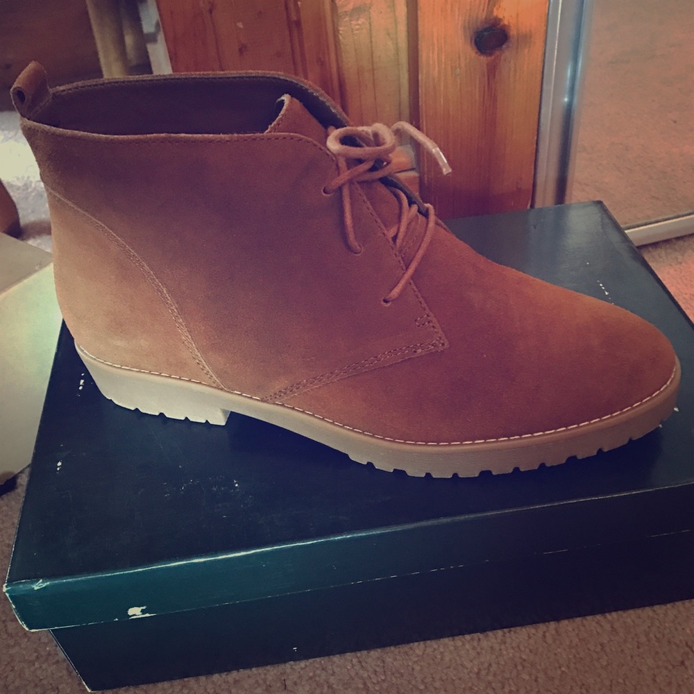 NEW Ralph Lauren Malva boots