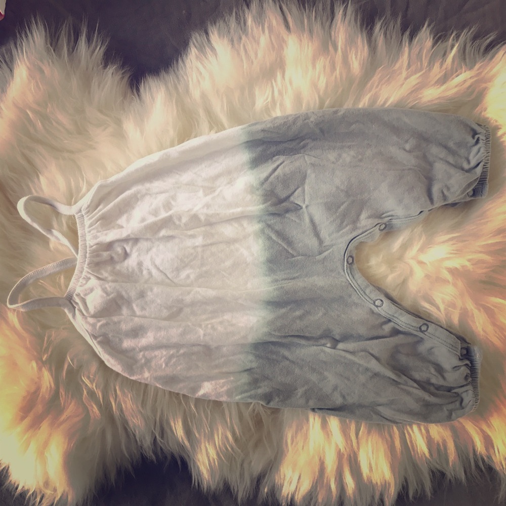 Burts bees organic romper 3-6 months