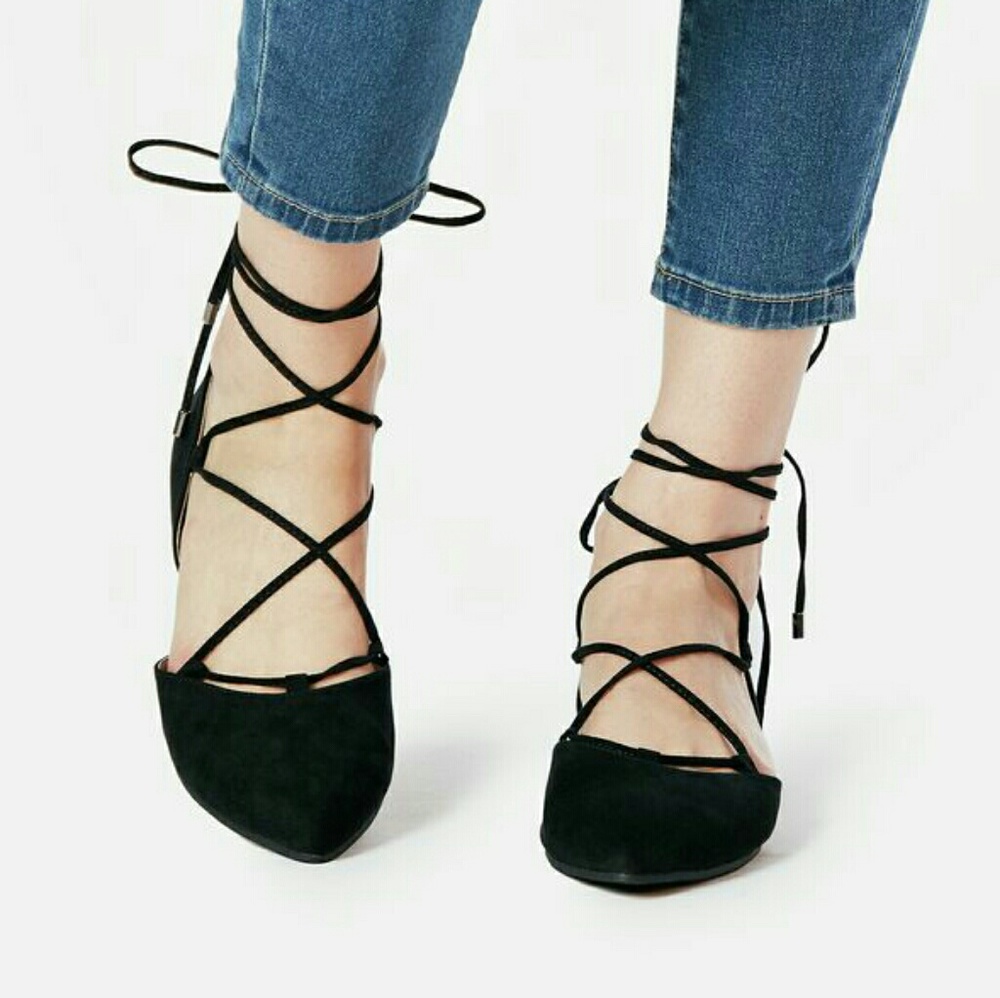Lace up black flats