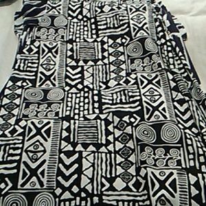 Sleeveless black and white tribal dress