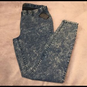 Acid Wash Skinny Jeans