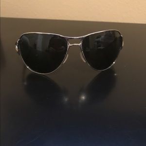 Oakley aviator sunglasses