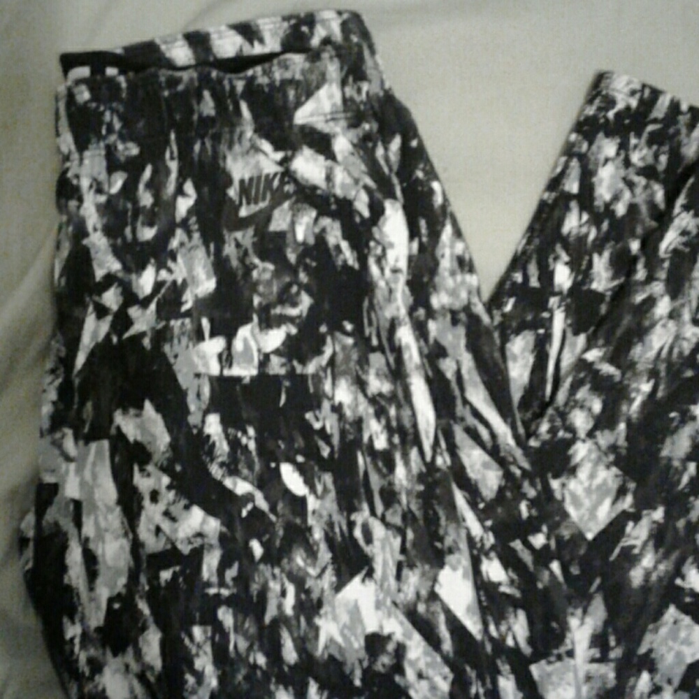 New !Nike Leggings