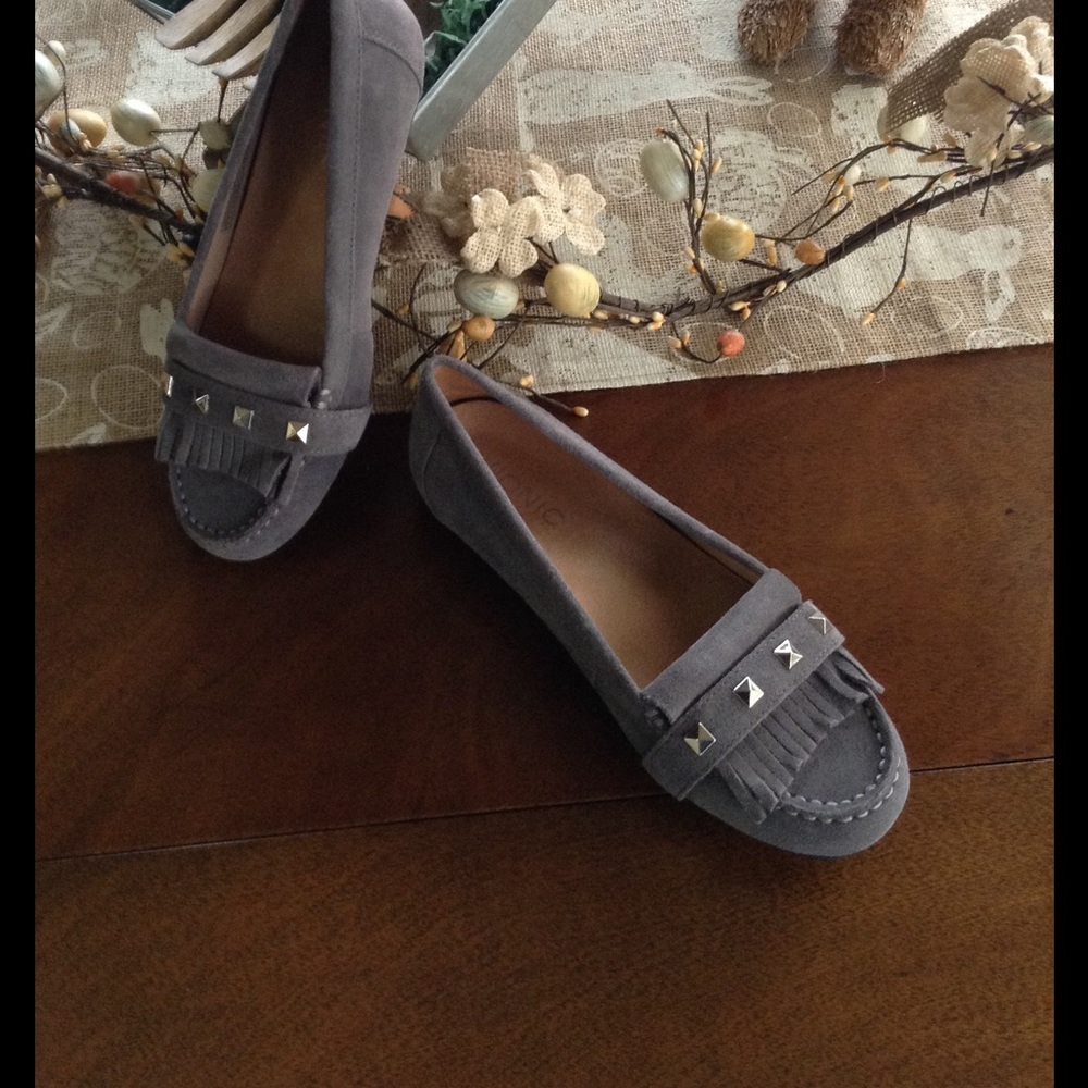 VIONIC grey suede flats WORN ONCE