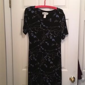 Short sleeved dress