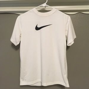 nike dri-fit tshirt