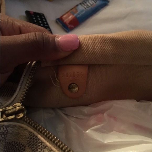 SOLD Louis Vuitton bag - Picture 6 of 7