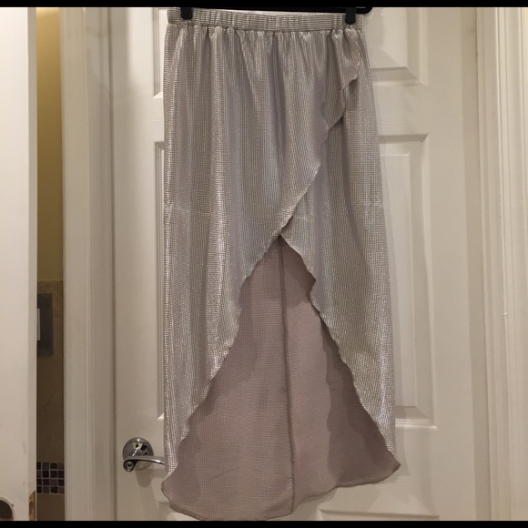 River Island Metallic Silver High-Low Skirt - Picture 2 of 7