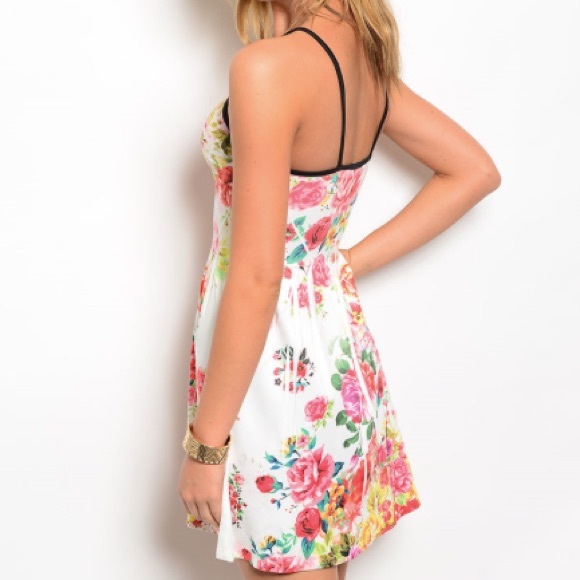 🆑 LAST 2: BLOWOUT Hi-neck Floral Mini Dress - Picture 3 of 5