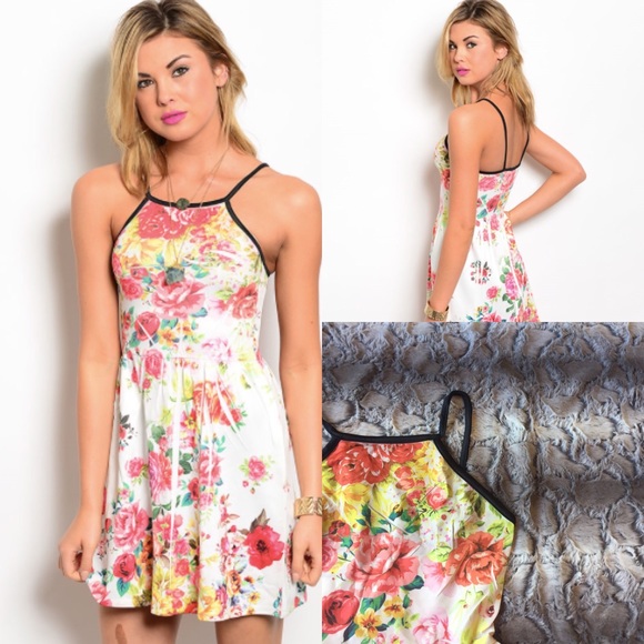 🆑 LAST 2: BLOWOUT Hi-neck Floral Mini Dress - Picture 2 of 5