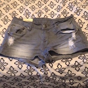 Adorable distressed jean shorts