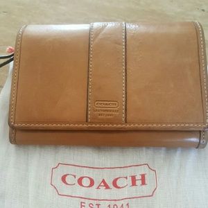 Authentic Coach Tan Wallet Leather