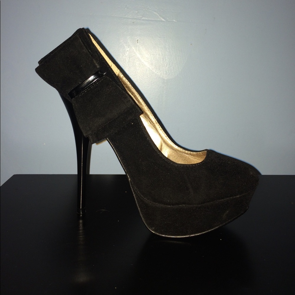 Black Velvet Bow Heels