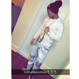 Meet your Posher, Alex yeyow