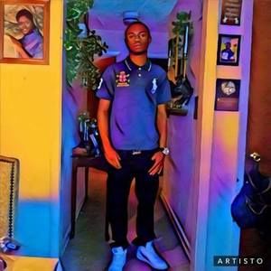 Meet your Posher, Latoya