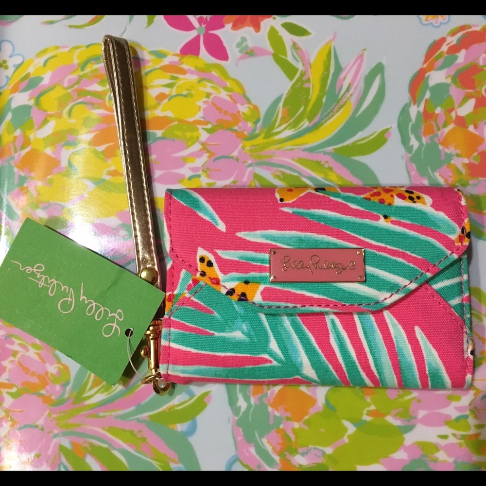Lilly Pulitzer Ring Me Up Wristlet