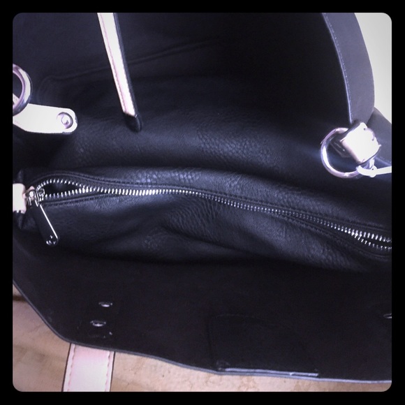 Charming Charlie purse - Picture 2 of 4