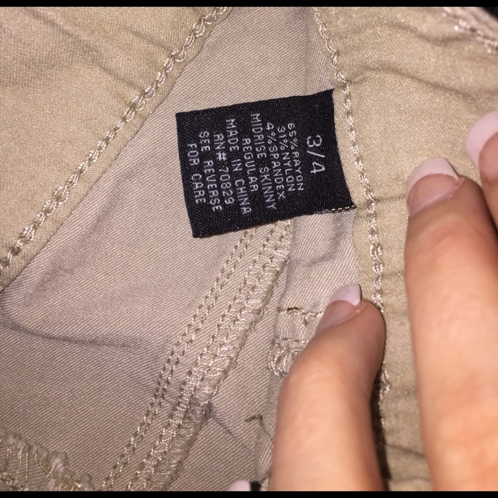Pants - Picture 3 of 4