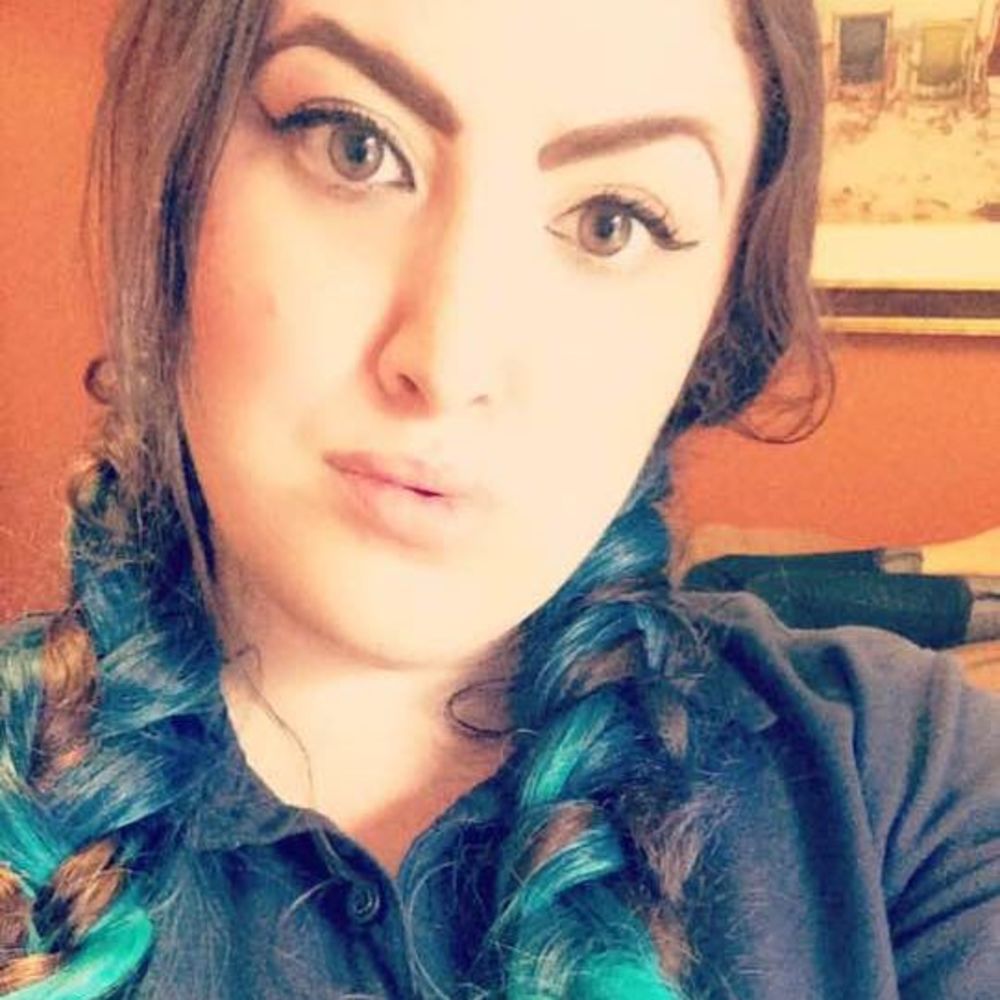 Meet your Posher, Carmen