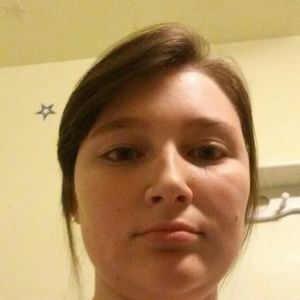 Meet your Posher, Kendra