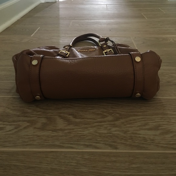 Michael Kors Purse - Picture 5 of 5