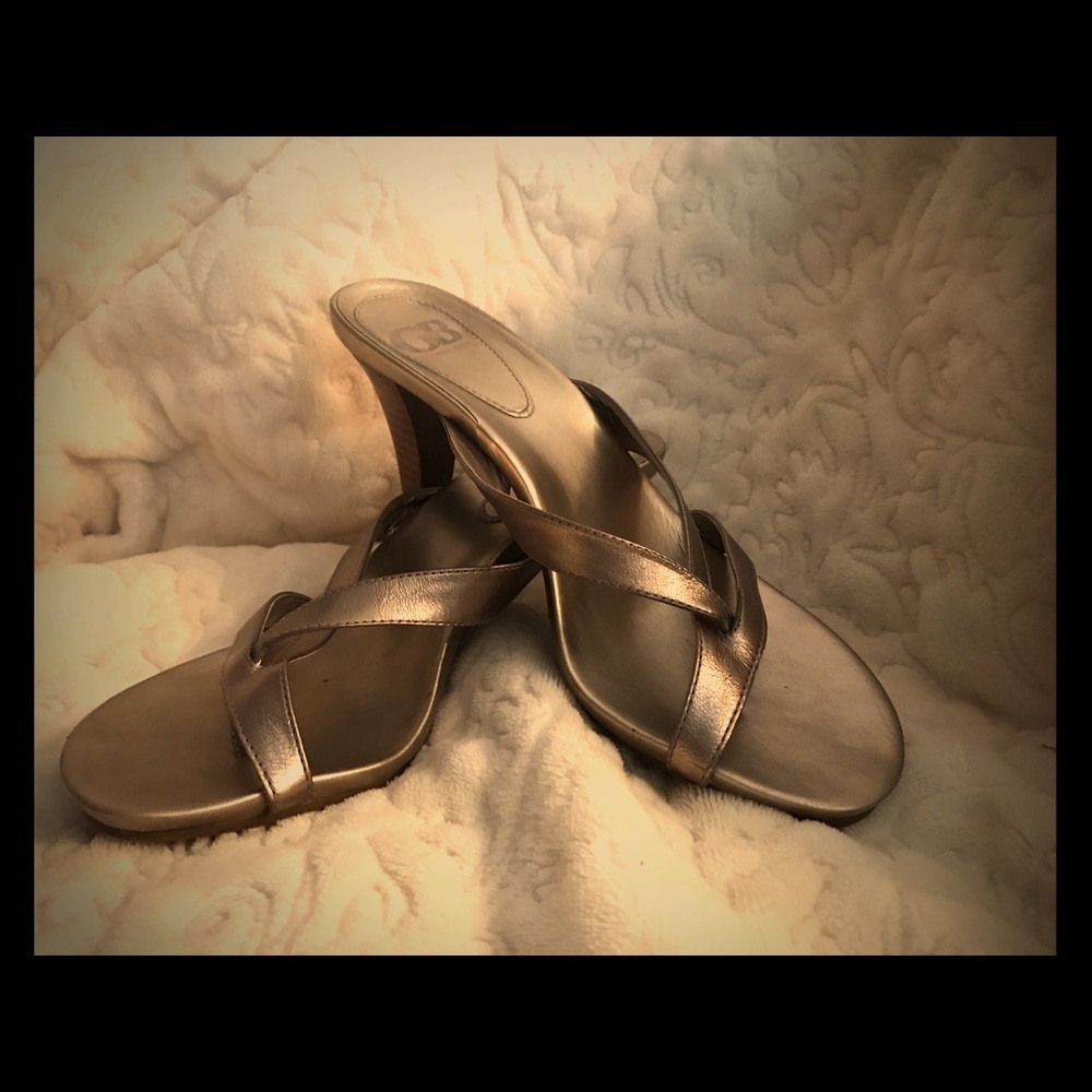 Gianni Bini gold sandals