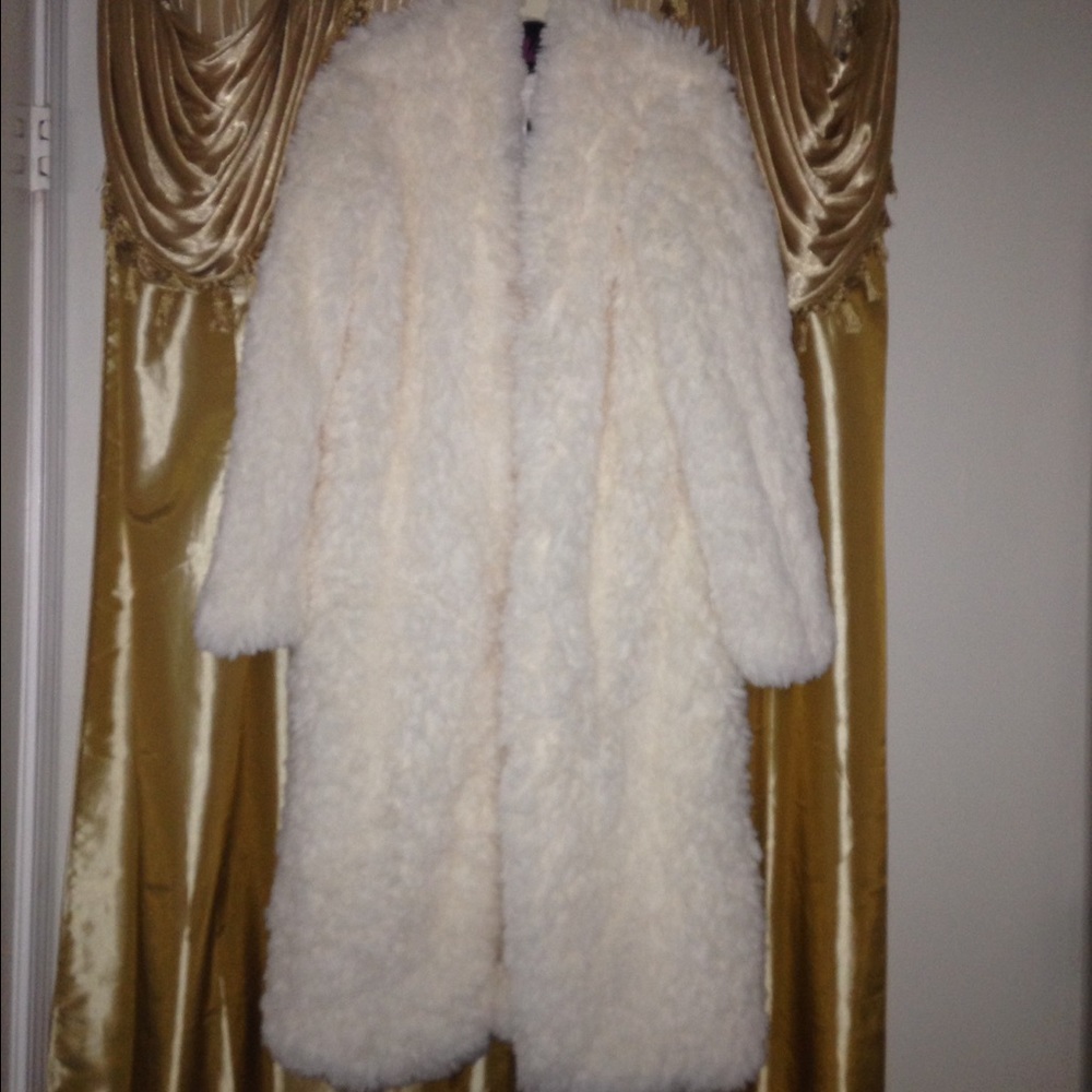 NWT light weight ivory faux fur jacket