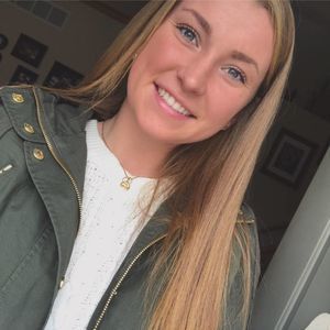 Meet your Posher, Hailey