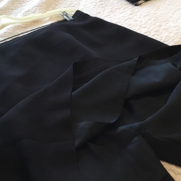 Black skirt - Picture 5 of 6