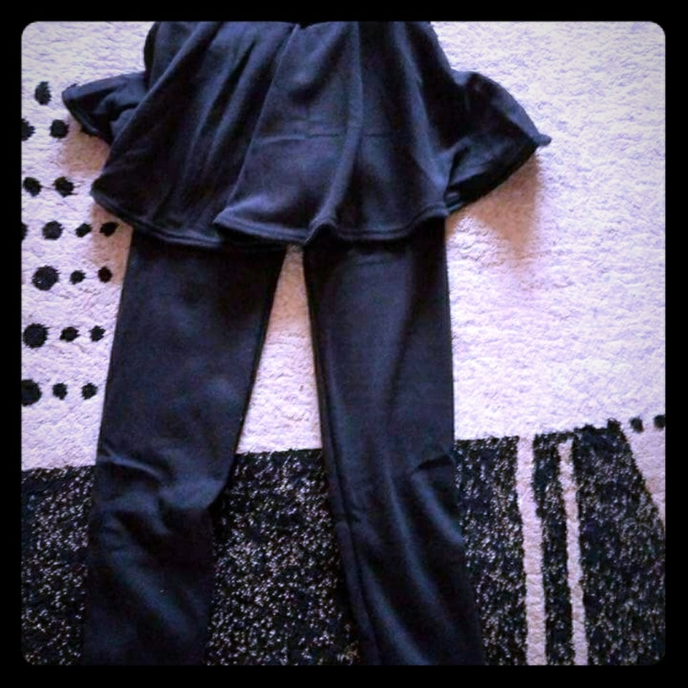 Thermal leggings w/ built in skirt