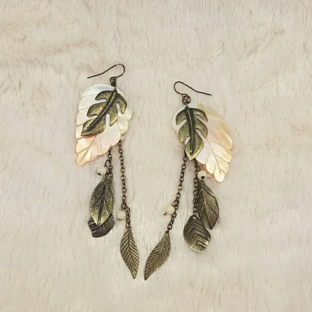 Leaf earrings 😍😍😍
