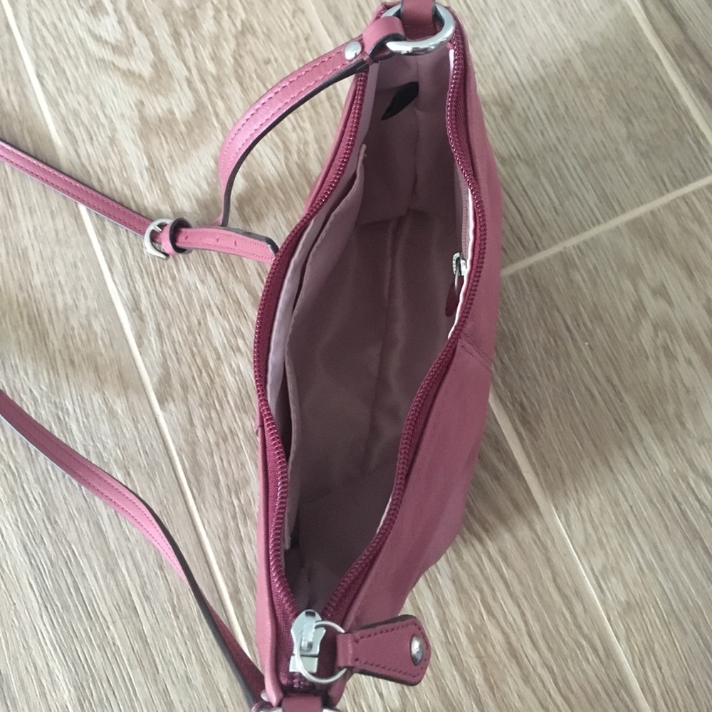 Coach Purse - Picture 4 of 4