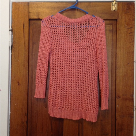 3-4 length sleeve salmon Knit shirt - Picture 2 of 2