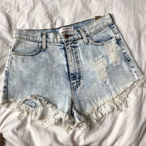 FRAYED/short jean shorts size L NWT