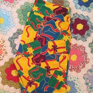 Lularoe TC Christmas Leggings