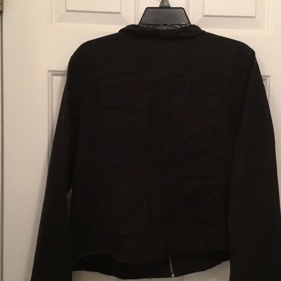 Jacket - Picture 4 of 6