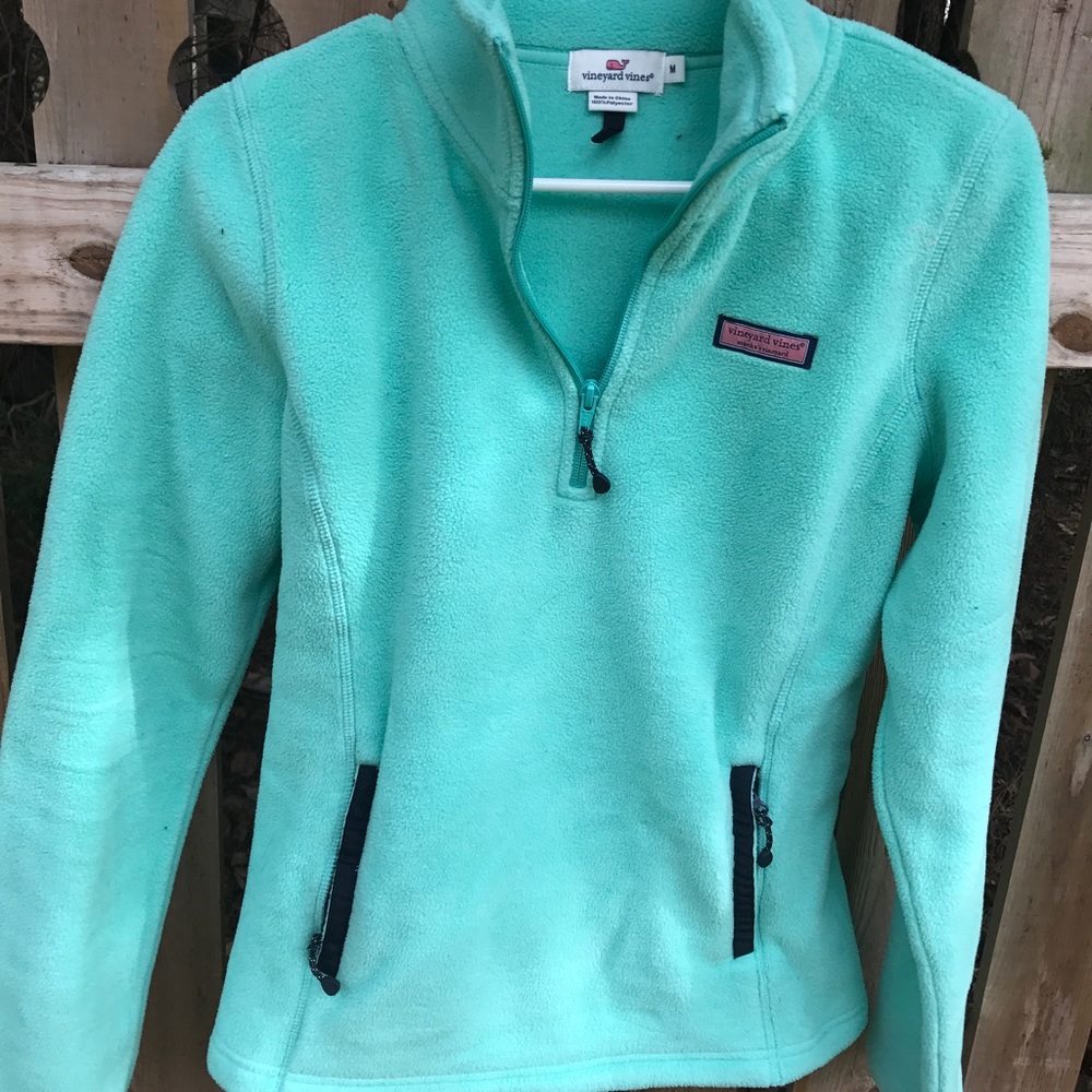 Vineyard Vines fleece sweatshirt