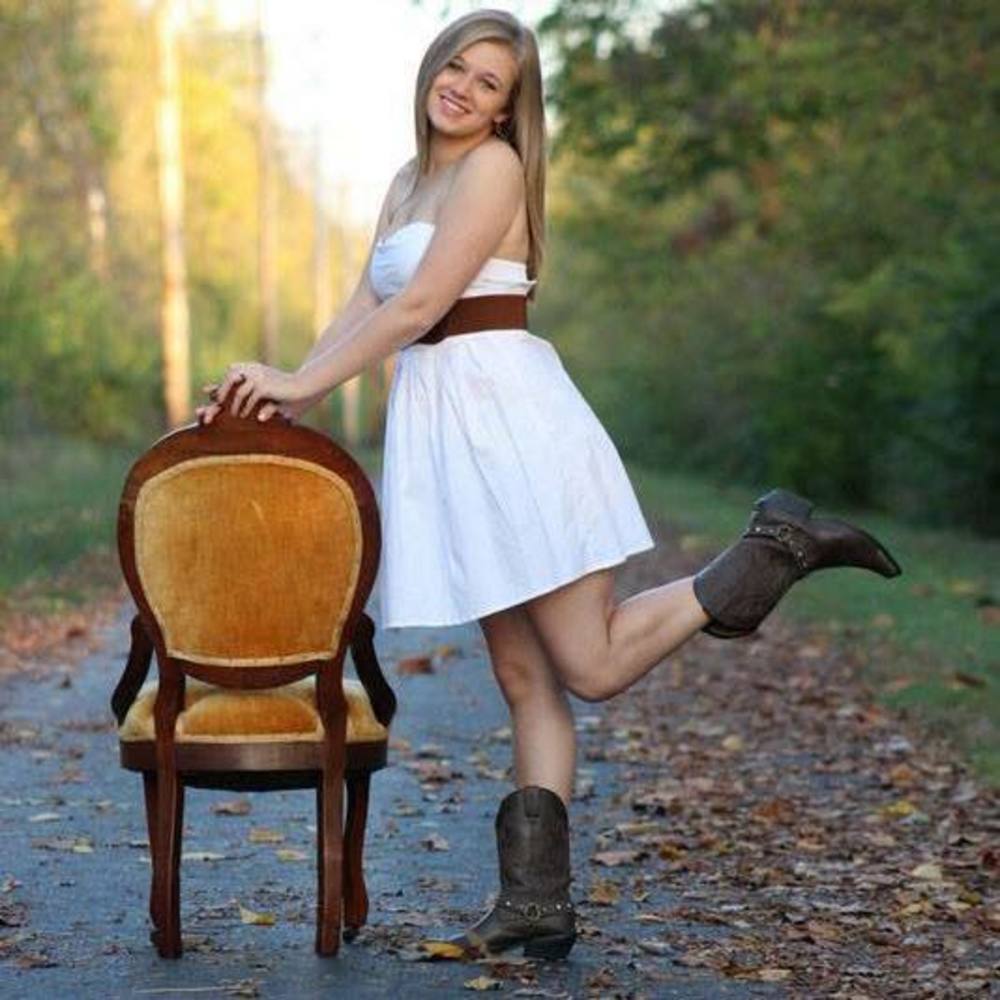 Meet your Posher, Alexis