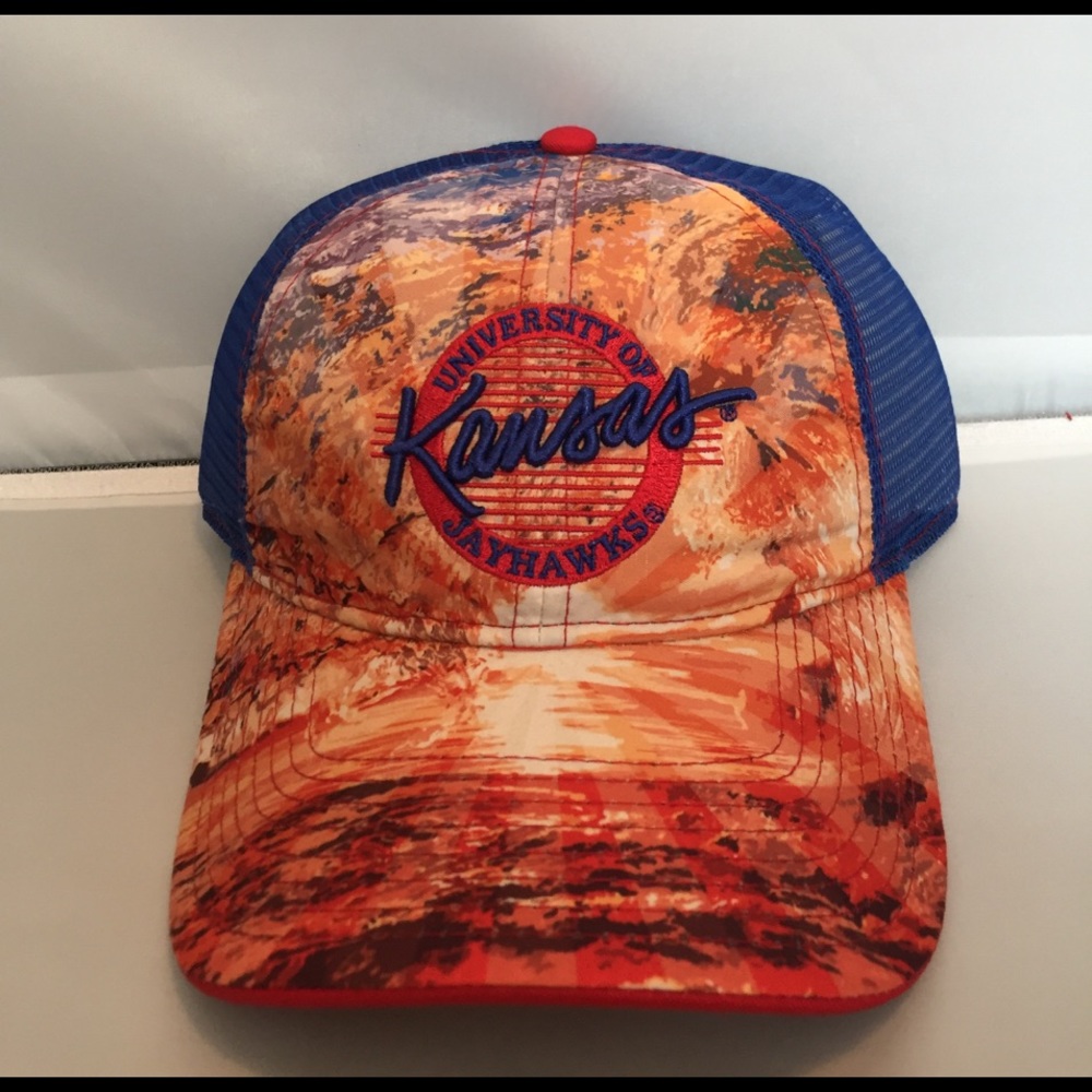 Kansas Jayhawks trucker SnapBack hat nwt