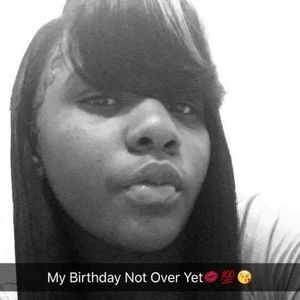 Meet your Posher, Laūrice