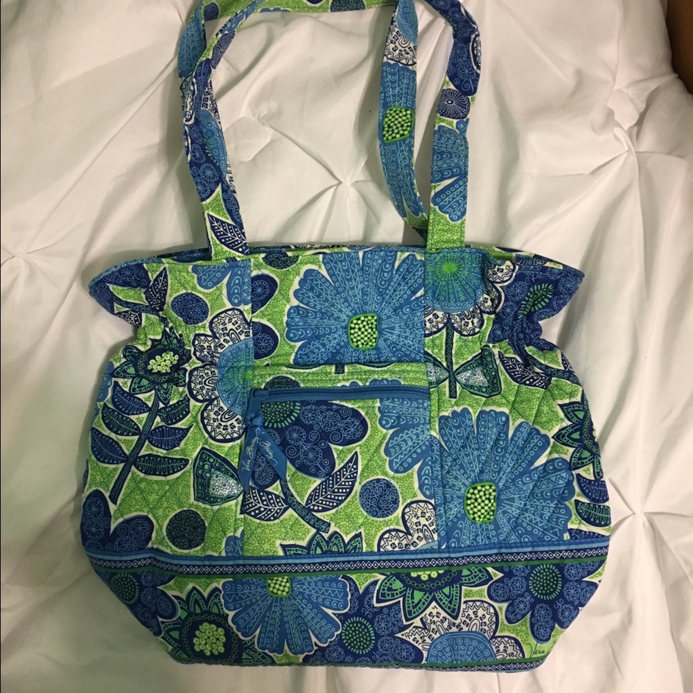 VERA BRADLEY BAG