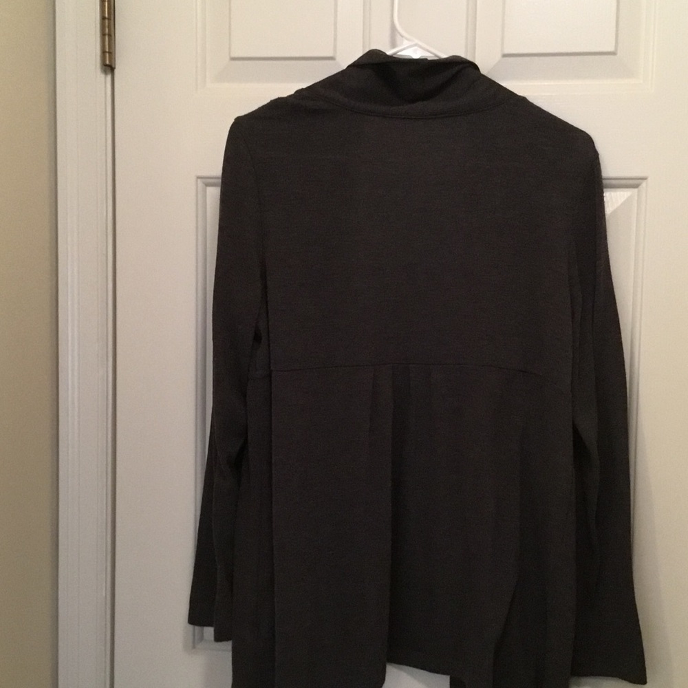 Sweater - Picture 4 of 6