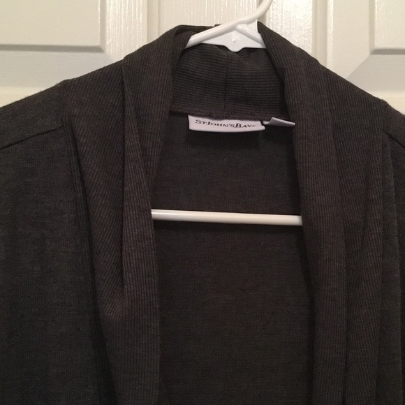 Sweater - Picture 2 of 6