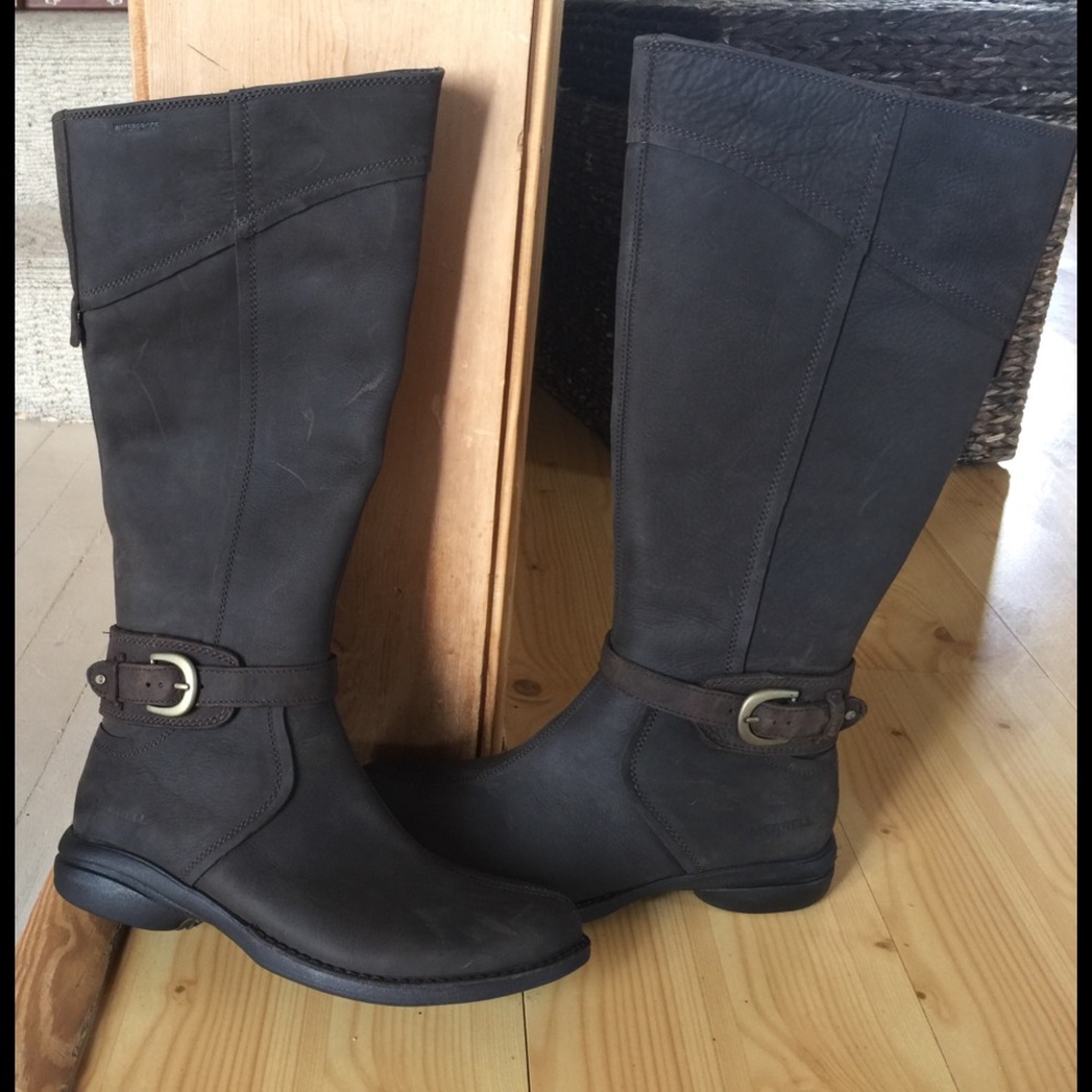Merrill boots
