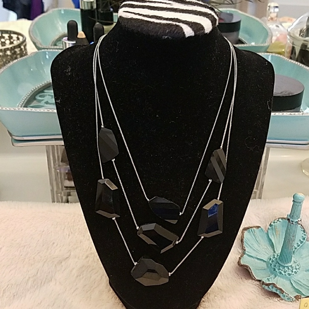 Multilayered Necklace🤷